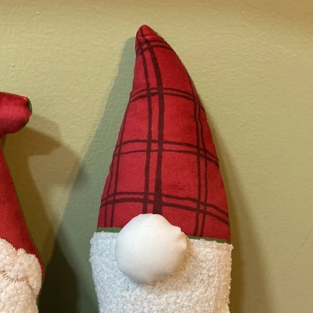 NEW ST. NICHOLAS SQUARE CHRISTMAS GNOME SHAPED 3 PACK PILLOW SET